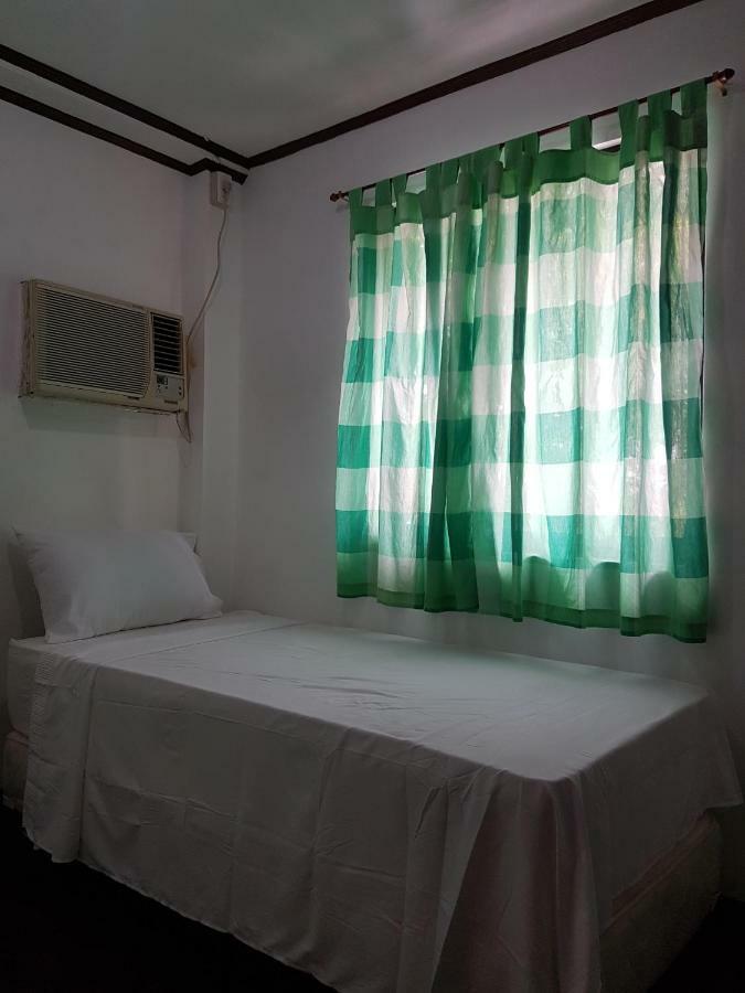 Joyful Island Hostel Lapu-Lapu City Eksteriør bilde