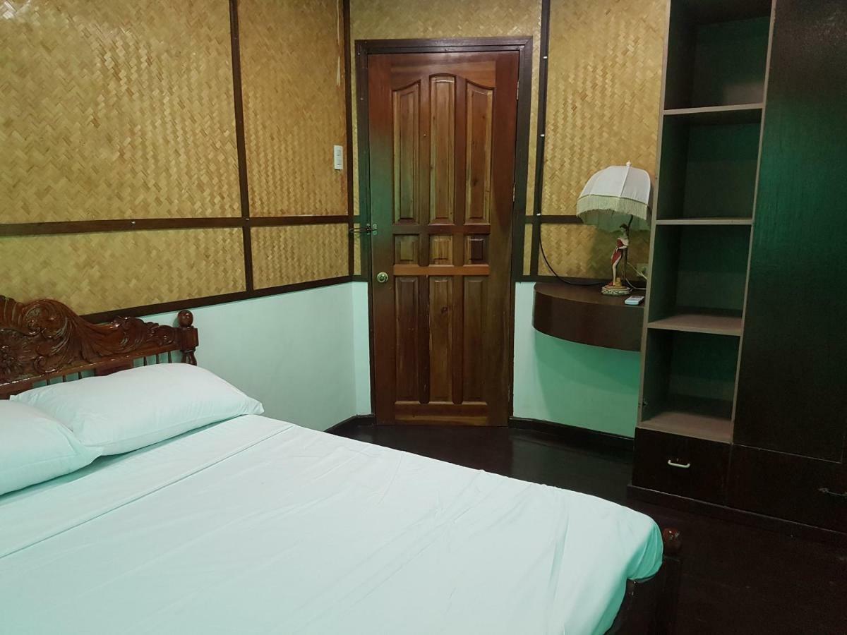 Joyful Island Hostel Lapu-Lapu City Eksteriør bilde